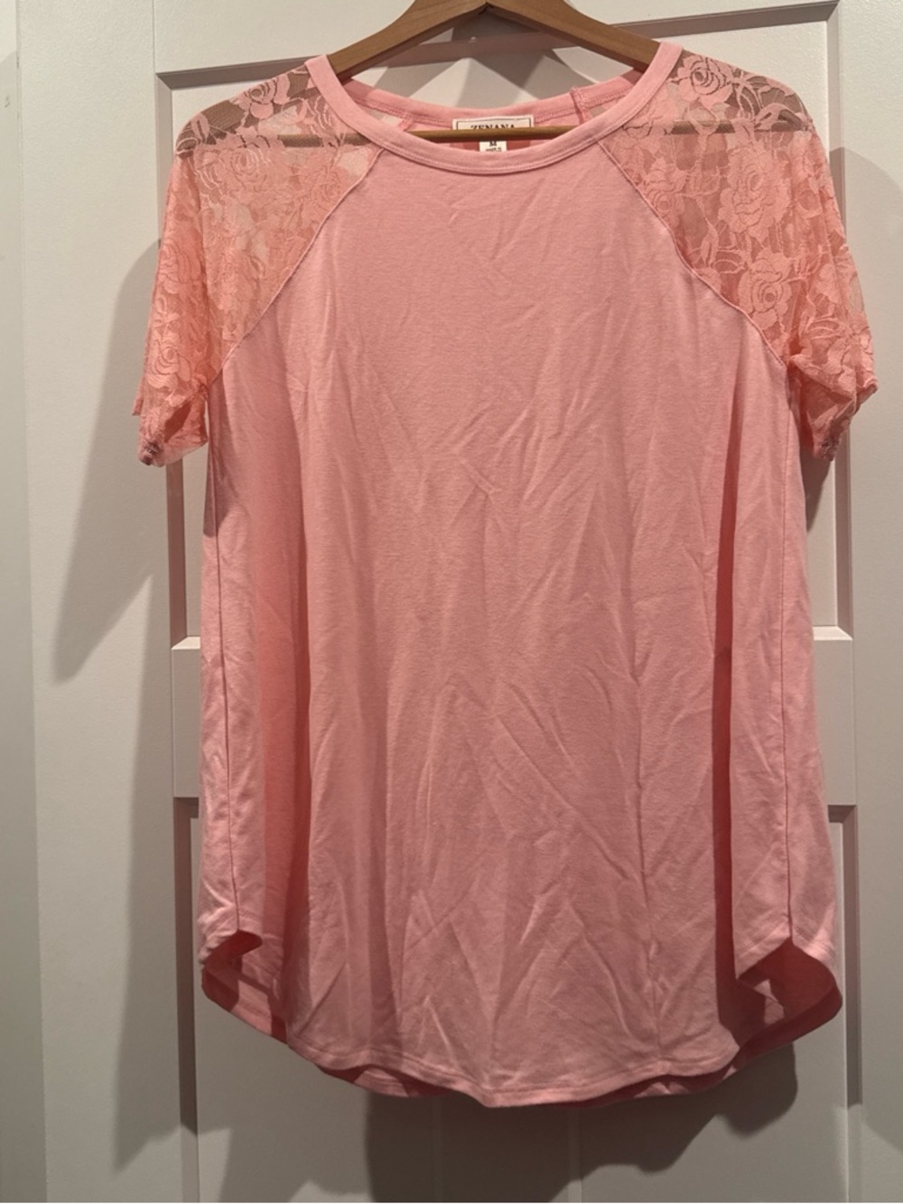 Zenana Outfitters Pink Lace Shoulder Short Sleeve Tee